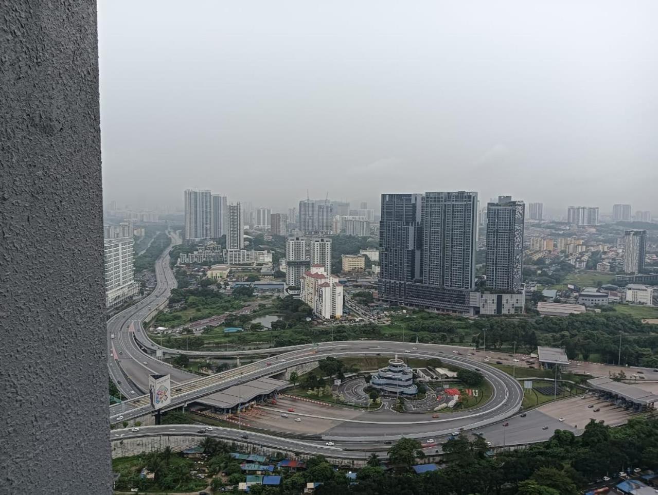 Cubic Botanical Bangsar South Apartment